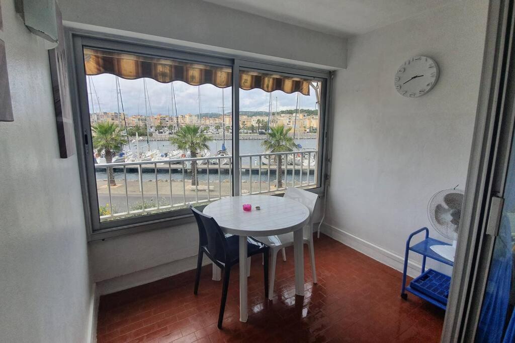 Appart. Calme 5 Pers Vue Sur Le Port De 格吕桑 外观 照片